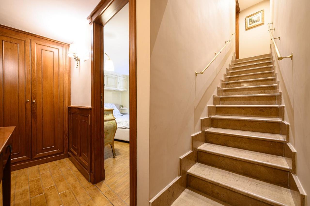 Апартаменты Toto E Peppino Family House Неаполь Экстерьер фото