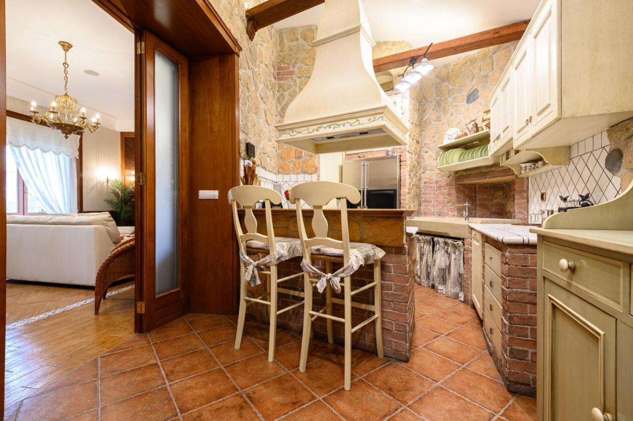 Апартаменты Toto E Peppino Family House Неаполь Экстерьер фото